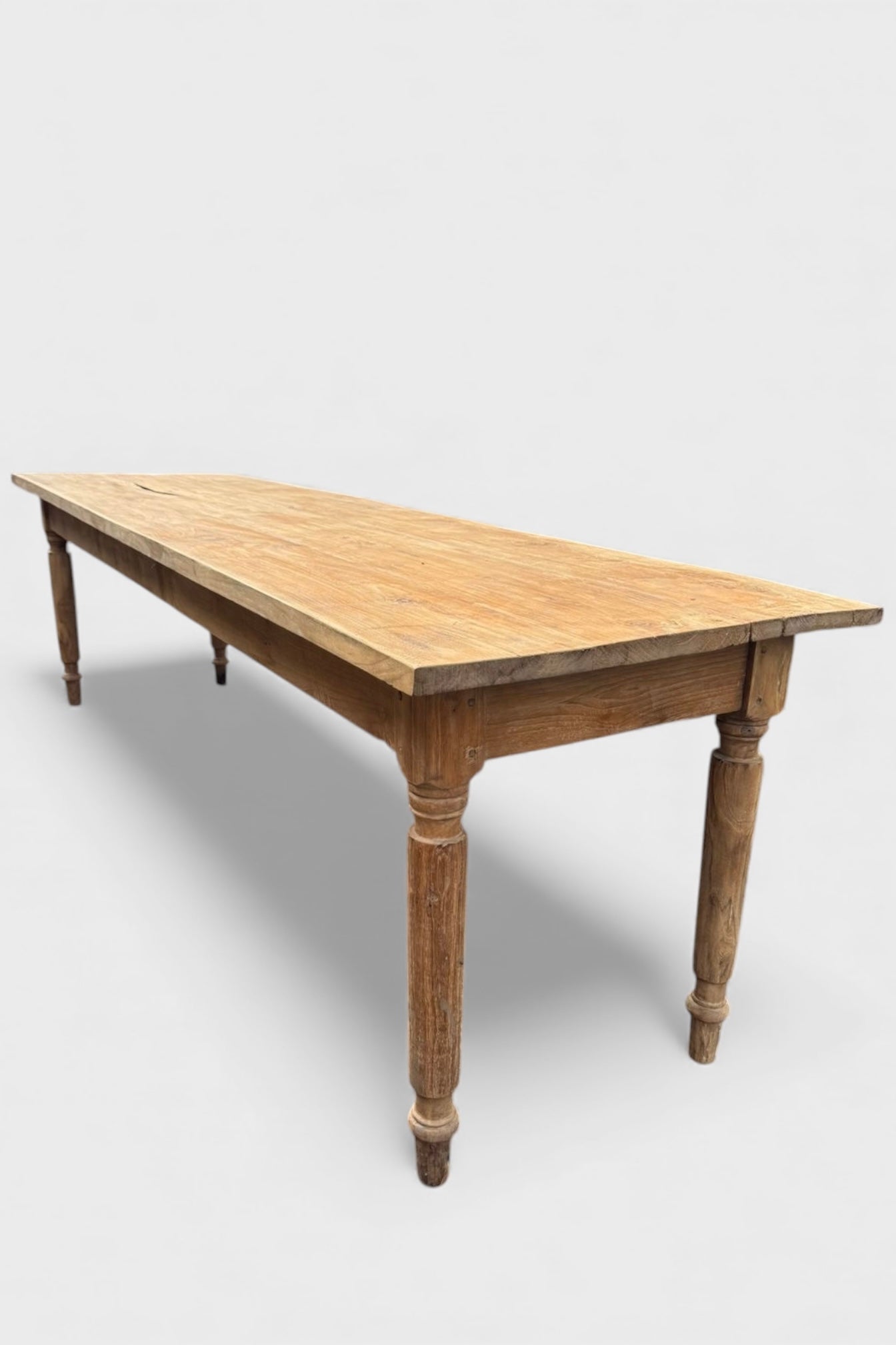 Theodore Farmhouse Table