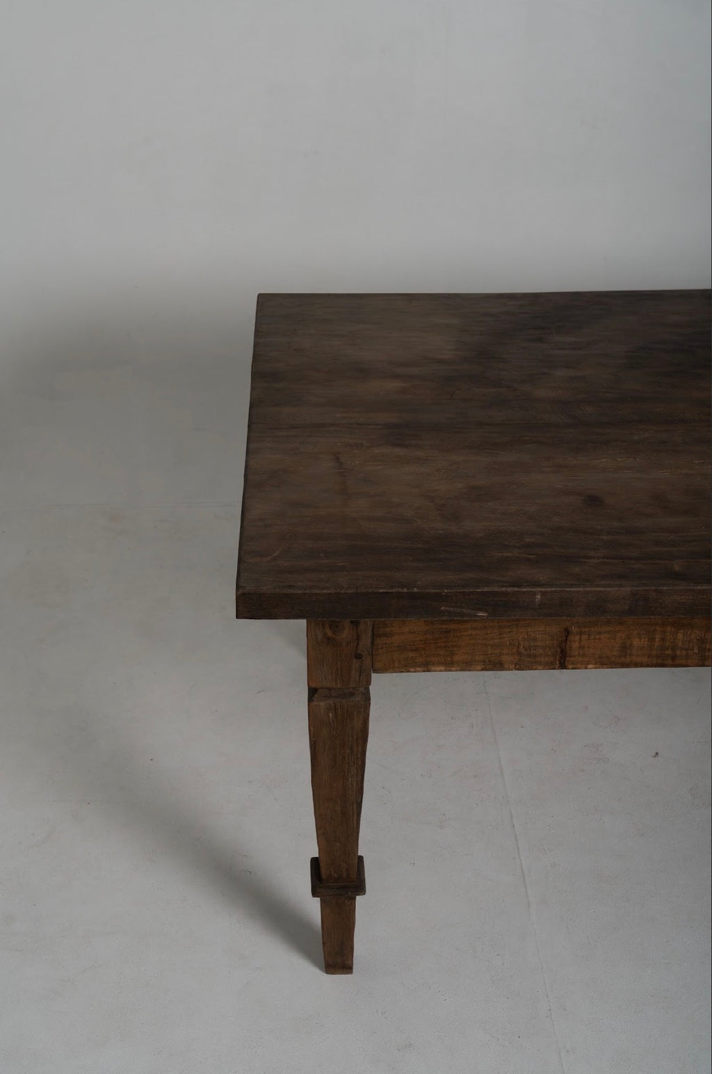 Paloma Table