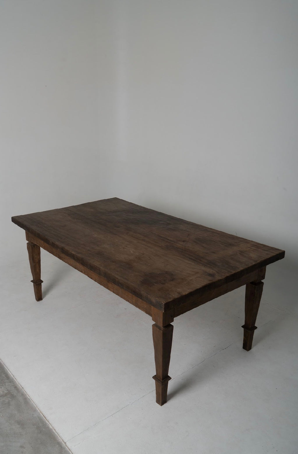 Paloma Table