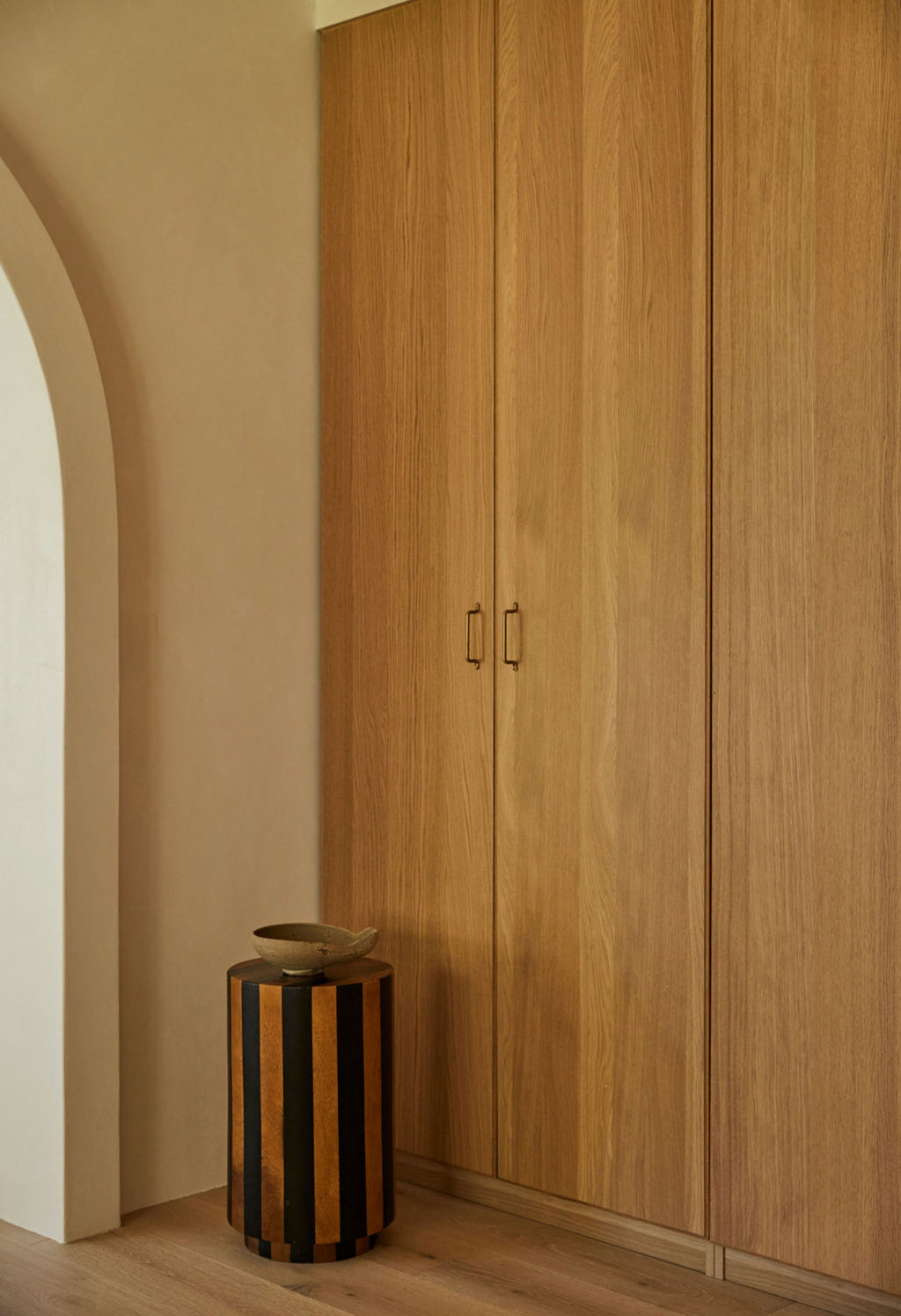 Delphina Stripe Tabouret