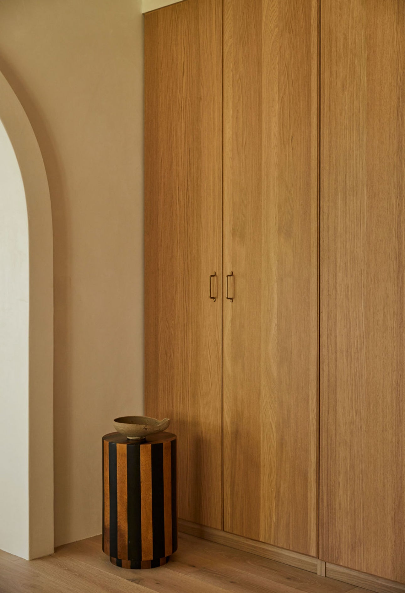 Delphina Stripe Tabouret