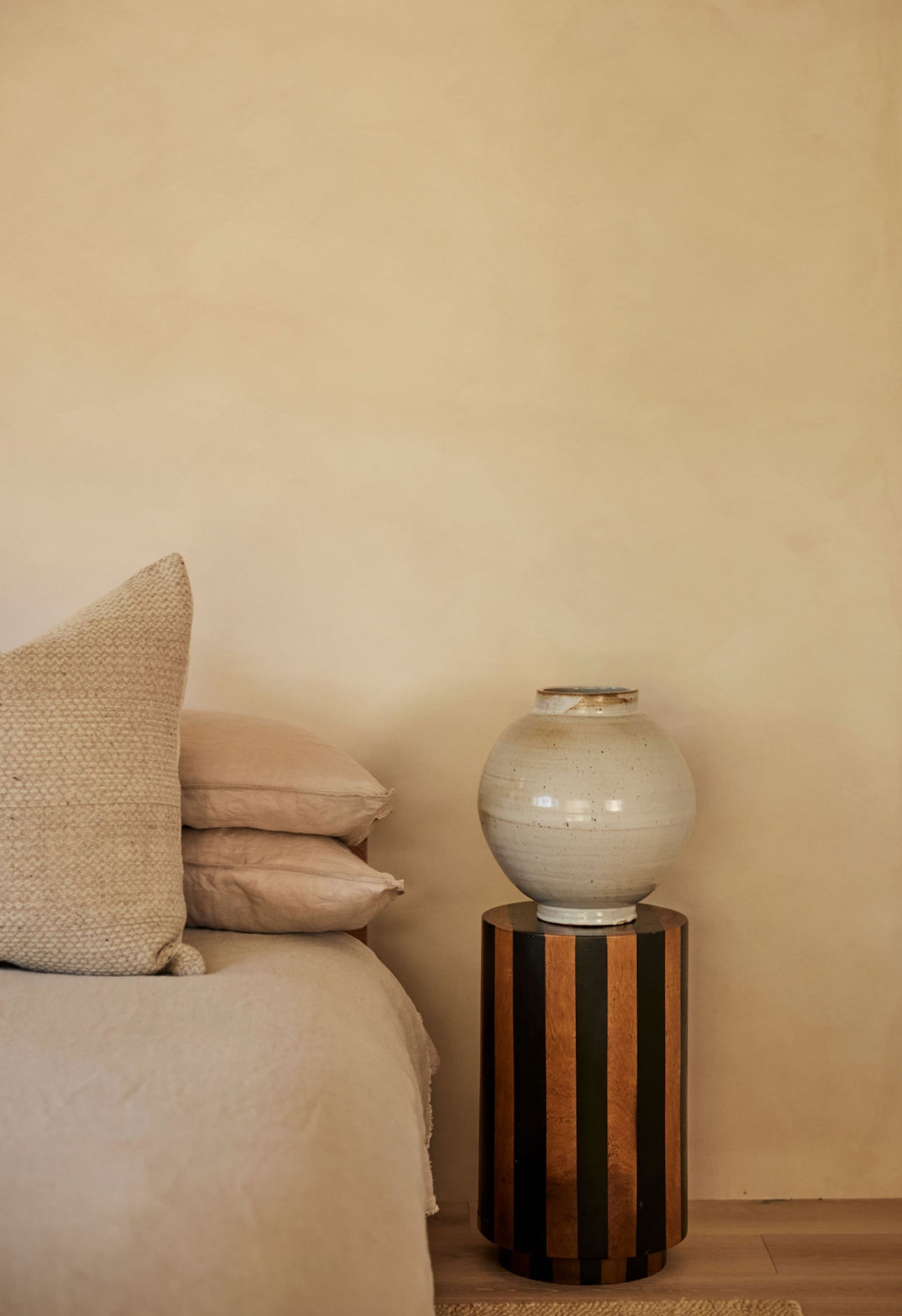 Delphina Stripe Tabouret