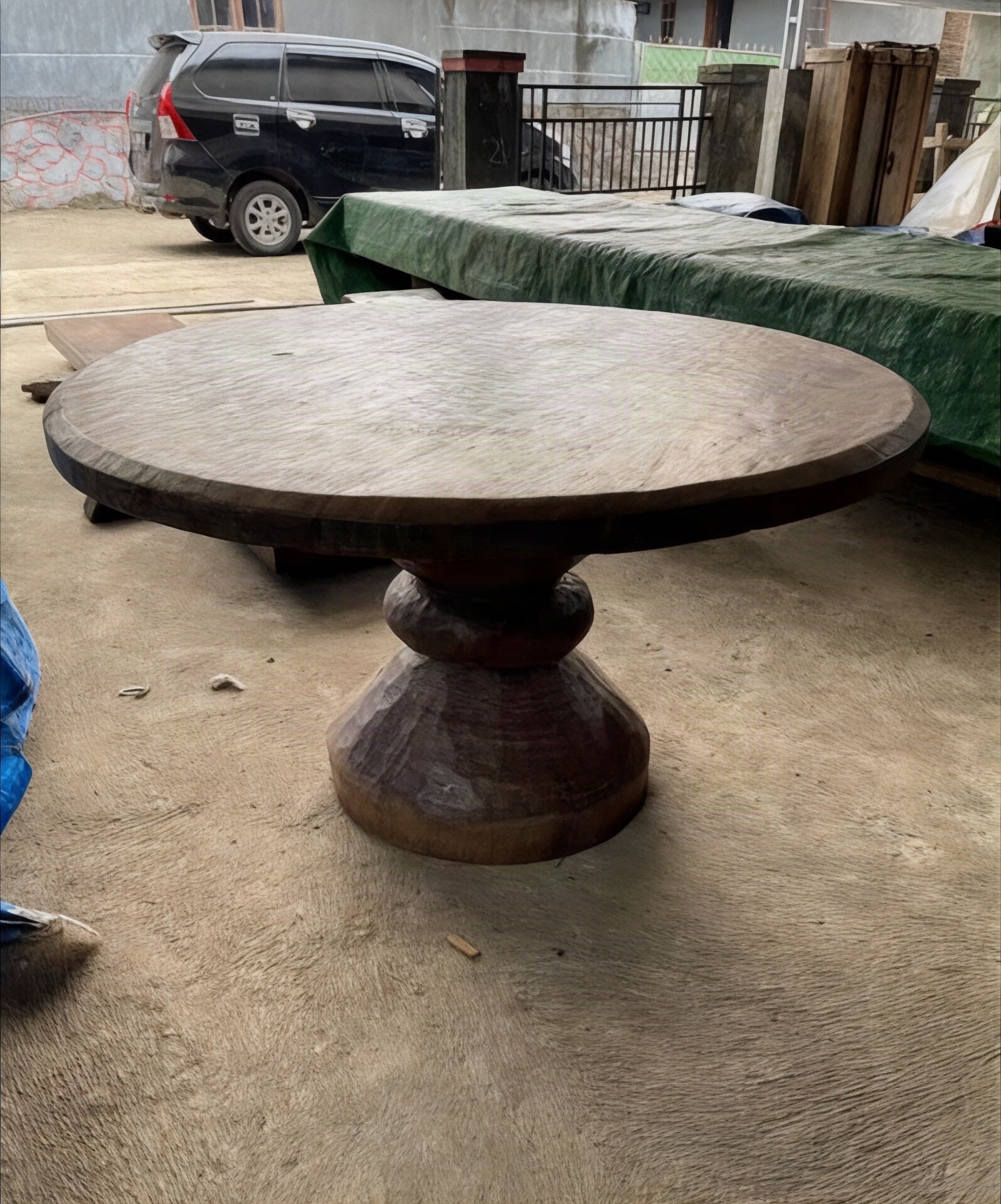 Bolera Table