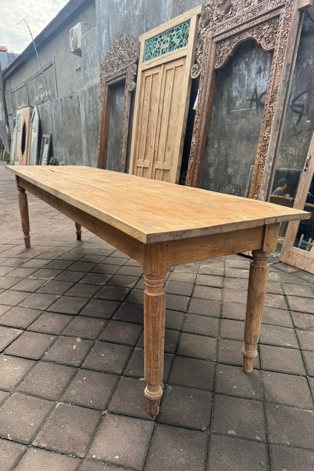 Theodore Farmhouse Table