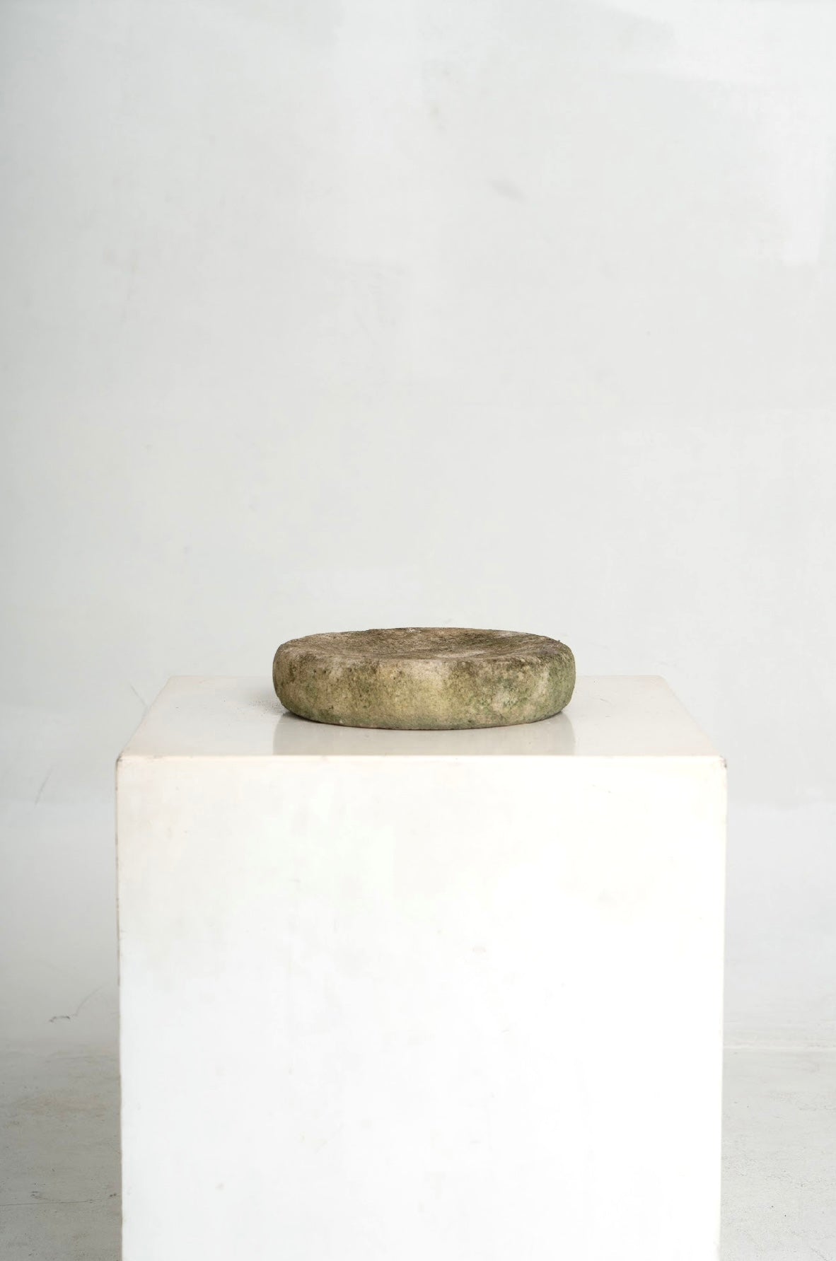 Lumina Limestone Plate