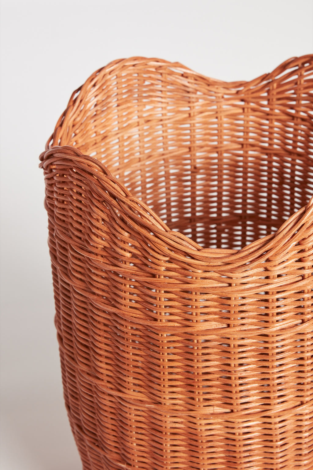 The Wave Basket in Tan