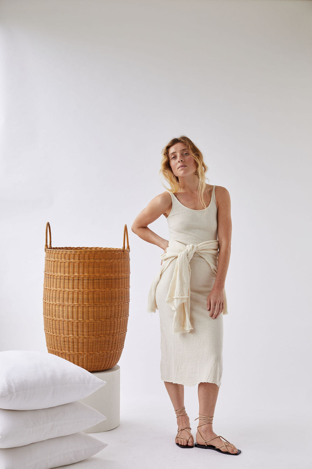 The Field Basket in Tan